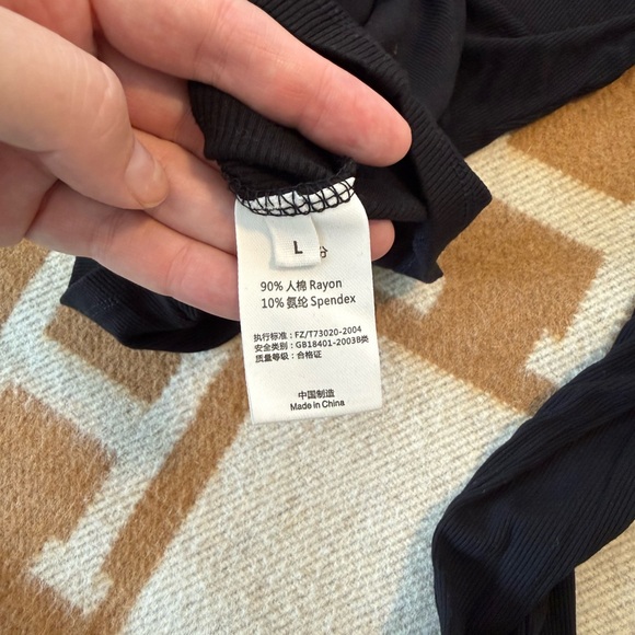 ALO Yoga Dark Long Sleeve Top - Picture 5 of 5